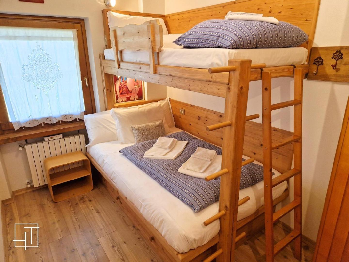 Ht - Ciasa Dahu Cortina Escape Apartment Сан Вито ди Кадоре Екстериор снимка